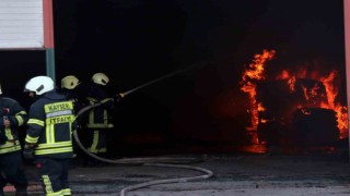 Kayserideki fabrika yangınına 93 itfaiye eri müdahale ediyor