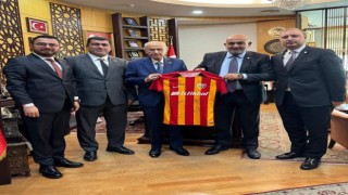 Kayserispor yönetiminden Bahçeliye ziyaret