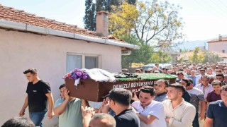 Kazada ölen genç kız son yolcuğuna uğurlandı