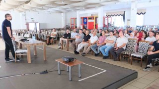Kemer Belediye personeline afet eğitimi