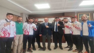 Kick Boks şampiyonları GSİMdeydi