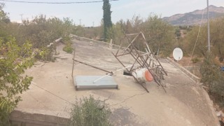 Kiliste az hasarlı 2 katlı binada göçük meydana geldi