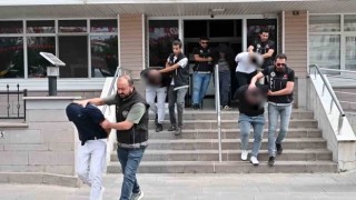 Kırıkkalede uyuşturucu satıcılarına darbe: 3 şüpheli tutuklandı
