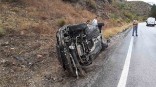 Kontrolden çıkan otomobil yan yattı: 1 yaralı