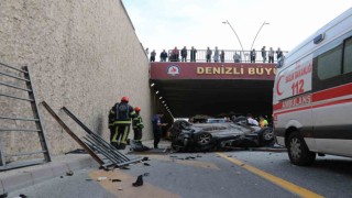 Köprülü kavşakta kaza yapan otomobil 5 metreden aşağıya ters düştü: 1 ölü, 2 ağır yaralı