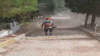 Körfezde mezarlık bakımları devam ediyor