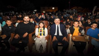 Köyümde açık hava sinema gösterisi yapıldı