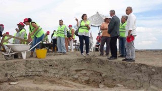 Kütahyada 8 bin yıllık tarihi aydınlatıyorlar