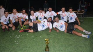 Kütahyadaki Birlik ve Beraberlik Turnuvasında şampiyon merhum gardiyan Ömer Duman Takımı oldu