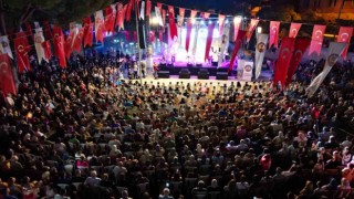 Kuyucak, kurtuluş gününü konserle kutladı