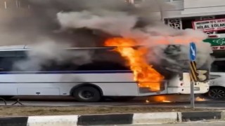 Manisada işçi servisi alev alev yandı