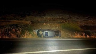 Mardinde devrilen otomobildeki 8 kişi yaralandı