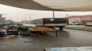 Mardinde sağanak yağış hayatı olumsuz etkiledi