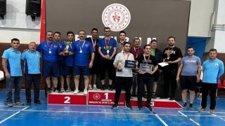 Masa tenisinde şampiyon Erzurum Adliyesi