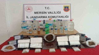 Mersinde kaçak içki ve makaron ele geçirildi