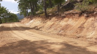 Mersinde orman yolları yapım çalışmaları sürüyor