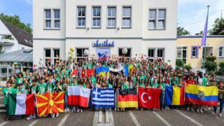 Mersinli 10 öğrenci, Kardeş Şehirler Öğrenci Değişim Programı kapsamında Almanyaya gitti
