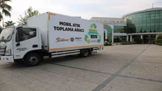 Mobil atık toplama aracı vatandaşın hizmetinde