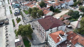 Mudanyada 50 yıllık belediye binası yıkılıyor