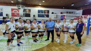 Muğla kadınları voleybolda fırtına gibi