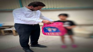 MÜSİAD Diyarbakır Şube Başkanı Bozkuştan öğrencilere kırtasiye desteği