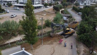 Nazilli Belediyesi yol çalışmalarına devam ediyor