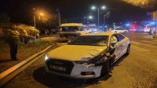 Nazillide zincirleme trafik kazası: 6 yaralı