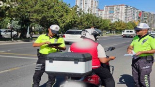 Niğdede 1 ayda 750 motosiklet sürücüsü denetlendi, 60 motosiklet trafikten men edildi