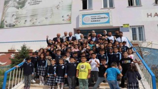 Oltuda öğrencilere kırtasiye desteği