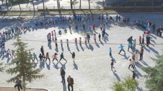 Önce sabah sporu sonra ders