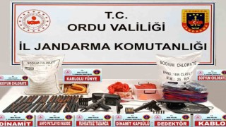 Orduda bir evde çok sayıda patlayıcı madde ele geçirildi