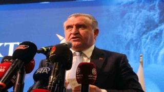 Osman Aşkın Bak: Türkiye spor devrimi yaşamaktadır