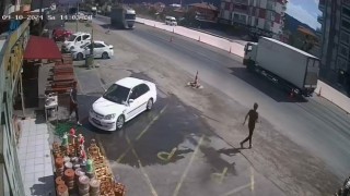 Osmancıkta kamyonetin çarptığı adam ağır yaralandı