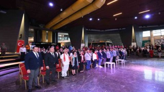 Osmangazililer Atatürkün sevdiği şarkıları dinledi