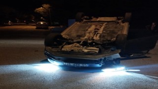 Otomobil takla attı: 2 yaralı
