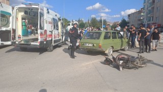 Otomobil ve motosiklet çarpıştı: 2 yaralı