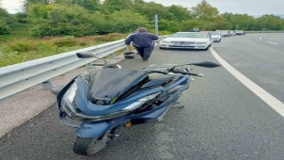 Otomobilin çarptığı motosiklet sürücüsü hastanede öldü