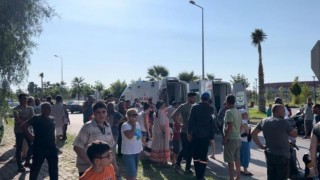 Otomobille çarpışan motosikletteki 2si çocuk 3 kişi yaralandı