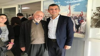 Özgür Özelin En büyük destekçim dediği emekli öğretmen İlyas Kalay hayatını kaybetti