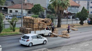 Paletler yola saçıldı, faciadan dönüldü