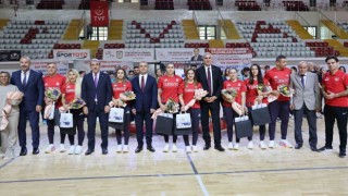 Paris 2024 Paralimpik Oyunlarında şampiyon olan Kadın Golbol Milli Takımı, Sivasta