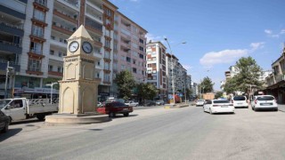 Pazarcıktaki saat kulesi 19 aydır 4.17yi gösteriyor