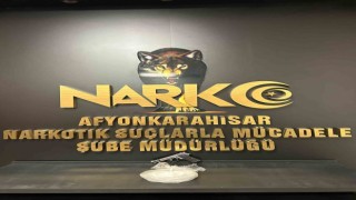 Polis durdurduğu araçta 278 gram uyuşturucu madde ele geçirdi