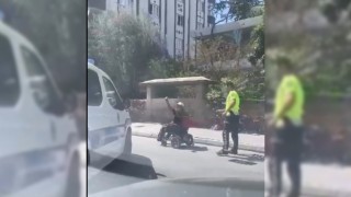 Polisten Engelli Vatandaşa Duygulandıran Yardım