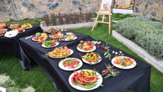 Pursaklarda ata tohumlarından elde edilen sebzeler sergileniyor