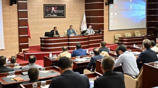 Rektör Hacımüftüoğlu, Erzurum tabyaları konulu toplantıya katıldı