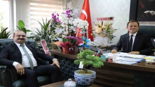 Rektör Hacımüftüoğlundan yönetim ekibine hayırlı olsun ziyareti