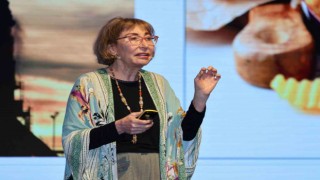 Sağlıklı yaş almanın geleceği Pure Health Science Summitte ele alındı