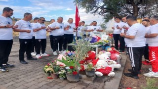 Samsunspor taraftarları Narinin mezarını ziyaret etti