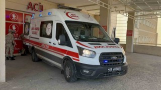 Şanlıurfada tarım işçilerini taşıyan kamyonet devrildi: 9 yaralı